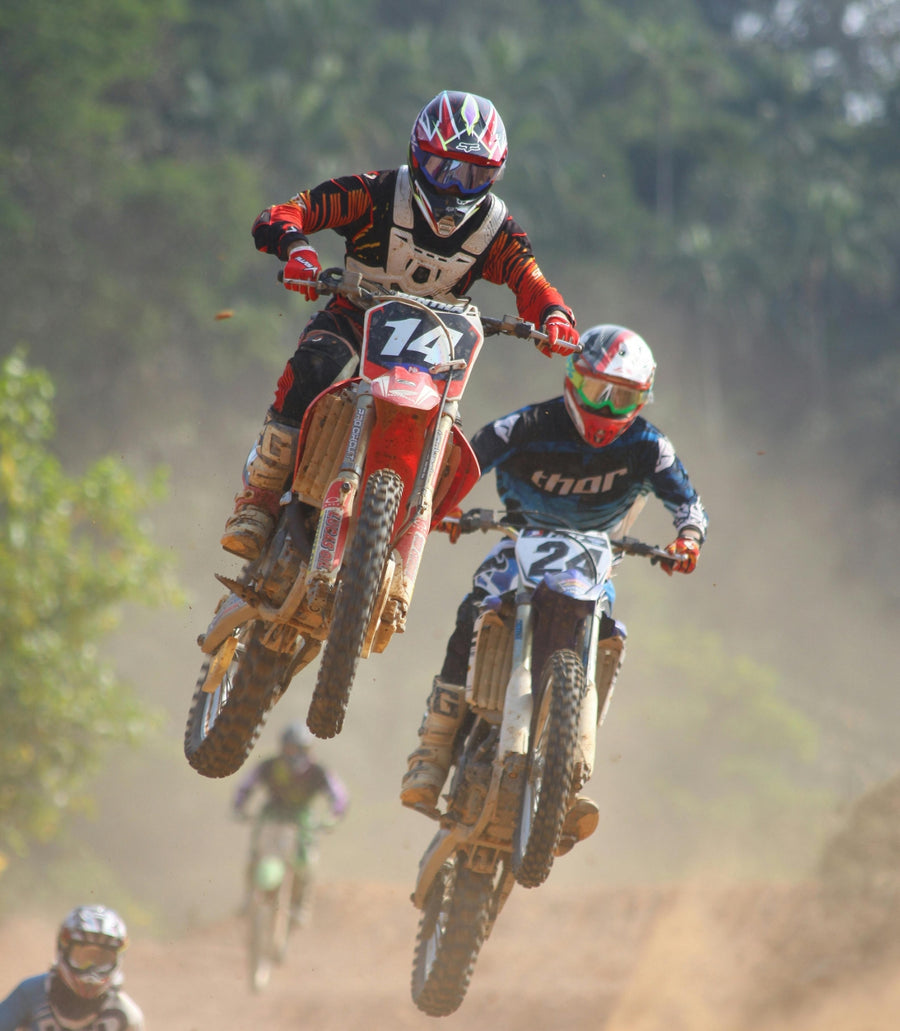 Reisen und Motorsport